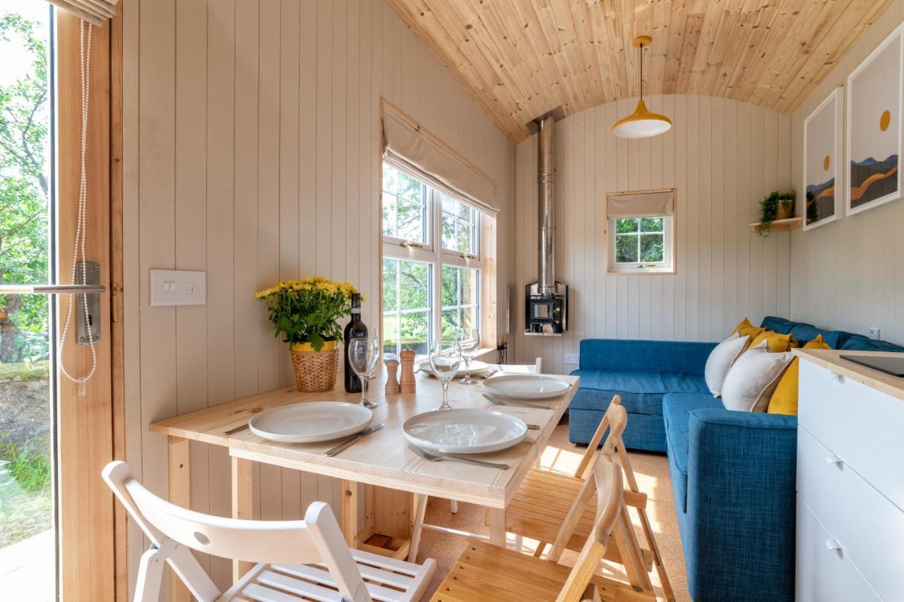 Enchanting Tiny House With Wood Burner And Hot Tub In Cairngorms Ballater Exteriér fotografie