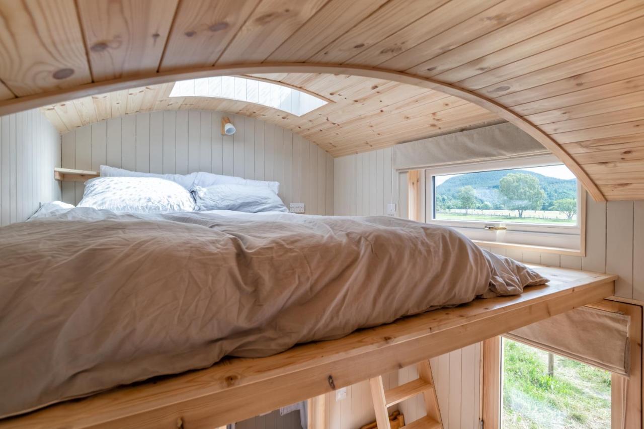 Enchanting Tiny House With Wood Burner And Hot Tub In Cairngorms Ballater Exteriér fotografie