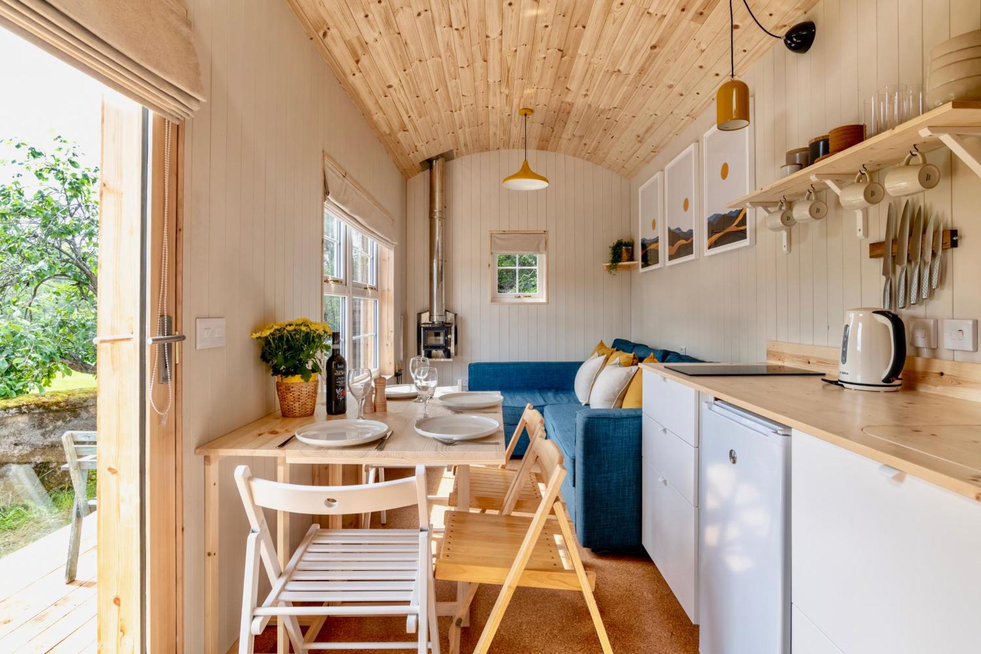 Enchanting Tiny House With Wood Burner And Hot Tub In Cairngorms Ballater Exteriér fotografie